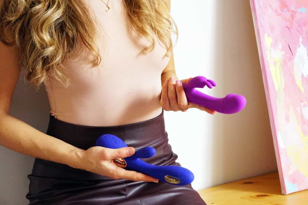 Best Vibrating Dildos 2022: Reviews & Buyer’s Guide